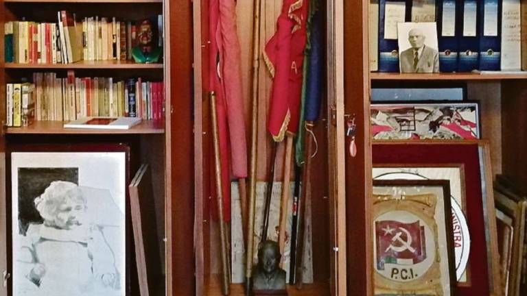Gambettola, libro e armadio-museo su cent'anni del Pci Gambettola, libro e armadio-museo su cent'anni del Pci
