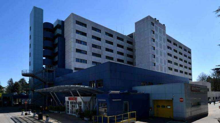 Il direttore sanitario dell'ospedale di Forlì: Urgente la terza dose per sanitari e fragili Il direttore sanitario dell'ospedale di Forlì: Urgente la terza dose per sanitari e fragili