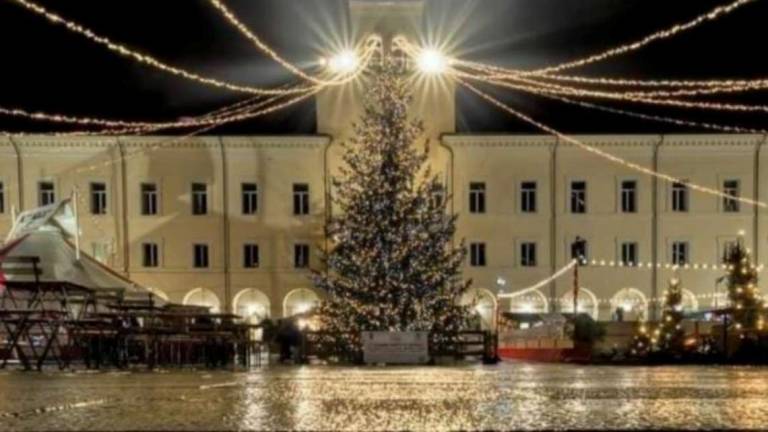 La versione natalizia di Cervia rianima lo shopping La versione natalizia di Cervia rianima lo shopping