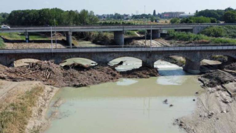 Alluvione: Il ponte ferroviario a Cesena va liberato dai pericoli Alluvione: Il ponte ferroviario a Cesena va liberato dai pericoli
