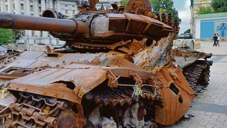 Cesena, prof in moto dai droni killer a Odessa ai missili a Kiev Cesena, prof in moto dai droni killer a Odessa ai missili a Kiev