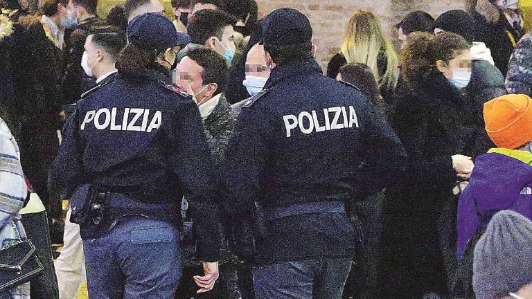 Rimini. Polizia in trincea, boom di locali chiusi Rimini. Polizia in trincea, boom di locali chiusi