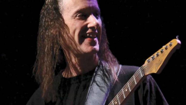 Il grande chitarrista Scott Henderson tra Meldola e Forlì Il grande chitarrista Scott Henderson tra Meldola e Forlì