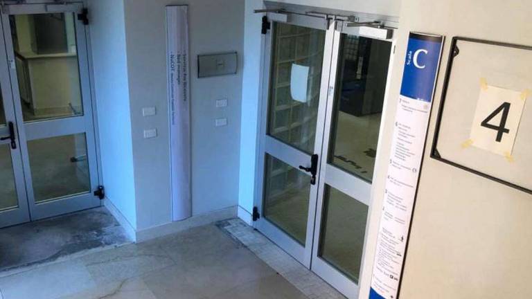 Cesena: in ospedale iniziano ad essere eliminati i posti Covid Cesena: in ospedale iniziano ad essere eliminati i posti Covid
