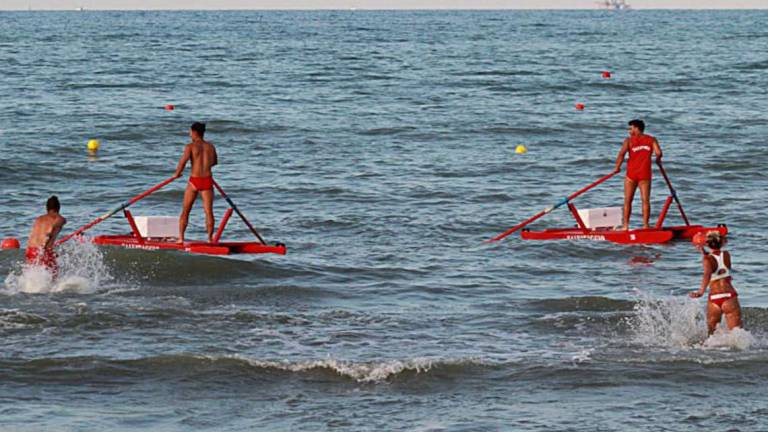 Stroncato da un malore a Cervia, turista tedesco trovato senza vita in mare Stroncato da un malore a Cervia, turista tedesco trovato senza vita in mare