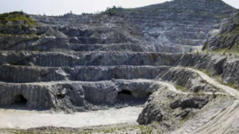 Cava di Monte Tondo, la Saint-Gobain vuole estrarre fino al 2028 Cava di Monte Tondo, la Saint-Gobain vuole estrarre fino al 2028