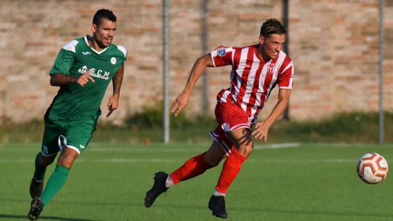 Calcio D, bis di Pozzebon e il Forlì ne fa 4 al S.Pietro in Vincoli Calcio D, bis di Pozzebon e il Forlì ne fa 4 al S.Pietro in Vincoli