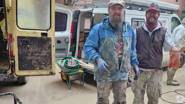 Alluvione, i bikers di Faenza in prima linea per la ripartenza Alluvione, i bikers di Faenza in prima linea per la ripartenza