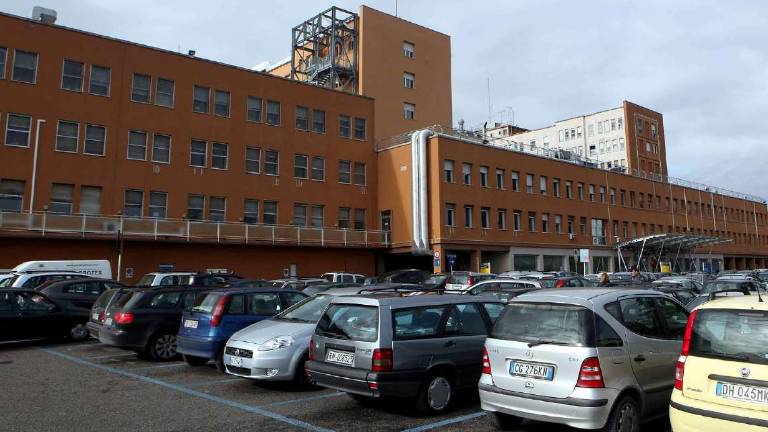 Torna la sosta a pagamento dopo 3 ore all'ospedale Bufalini di Cesena Torna la sosta a pagamento dopo 3 ore all'ospedale Bufalini di Cesena