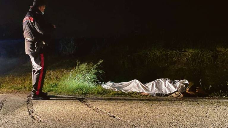 Cesena, scivola con la carrozzina dentro un fosso: muore un anziano Cesena, scivola con la carrozzina dentro un fosso: muore un anziano