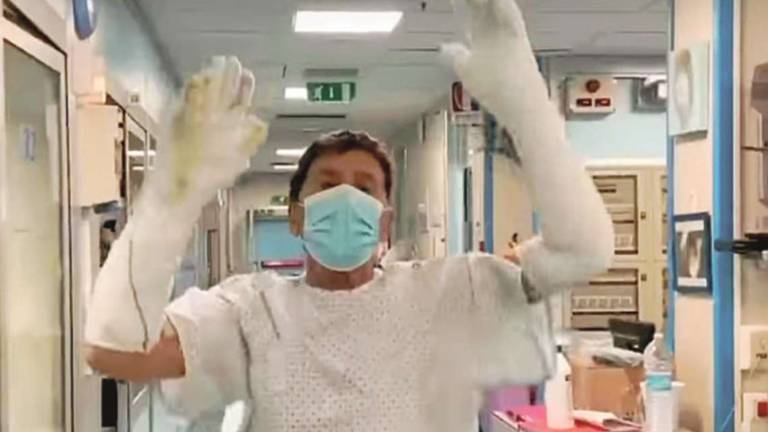 Cesena, videoclip di Gianni Morandi girato in ospedale Cesena, videoclip di Gianni Morandi girato in ospedale