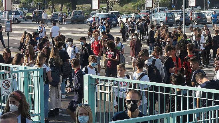 Già 191 classi in quarantena in Romagna. L'Ausl: «Il virus circola» Già 191 classi in quarantena in Romagna. L'Ausl: «Il virus circola»