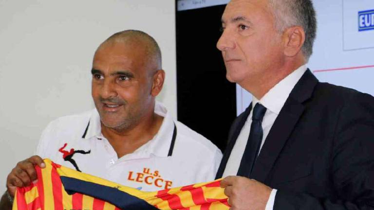 Calcio C, contatto Cesena-Meluso via Fiorentina: il tramite è stato Joe Barone Calcio C, contatto Cesena-Meluso via Fiorentina: il tramite è stato Joe Barone