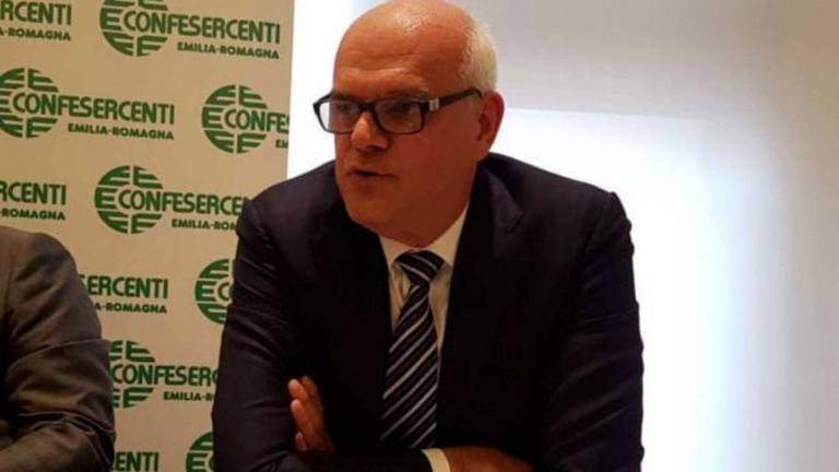 Whatsapp e consegne a casa le imprese alla prova pandemia Whatsapp e consegne a casa le imprese alla prova pandemia