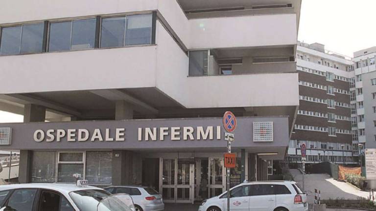 Rimini. Mamma morì partorendo due gemelli, risarcimento dopo 9 anni Rimini. Mamma morì partorendo due gemelli, risarcimento dopo 9 anni
