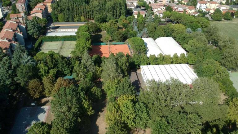 Forlì. Ritardi nel restyling del Polisportivo Monti Forlì. Ritardi nel restyling del Polisportivo Monti
