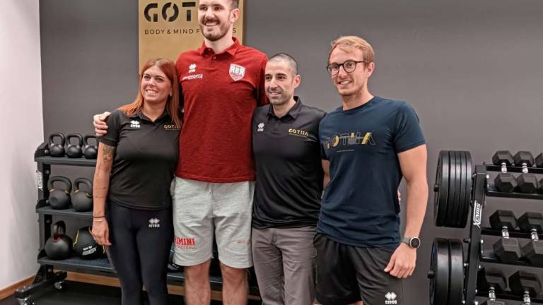 Basket A2, sportellate e triple: ecco il Simioni di Rbr Basket A2, sportellate e triple: ecco il Simioni di Rbr