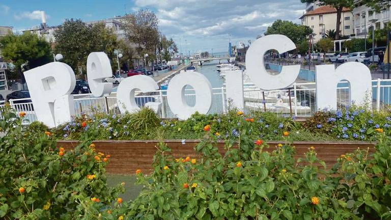 Quello sfregio dei vandali al nome di Riccione Quello sfregio dei vandali al nome di Riccione