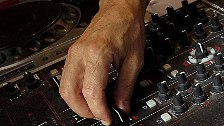 Cervia, musica troppo alta. La protesta dei clienti dei bagni Cervia, musica troppo alta. La protesta dei clienti dei bagni