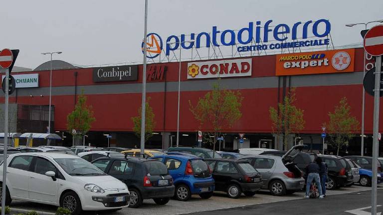 Puntadiferro, la crisi dei negozi Puntadiferro, la crisi dei negozi