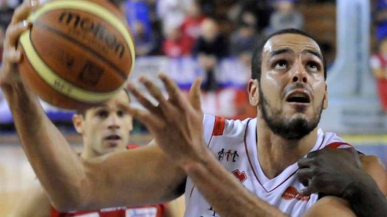 Basket A2, Toccato il fondo adesso l’Unieuro può solo risalire Basket A2, Toccato il fondo adesso l’Unieuro può solo risalire