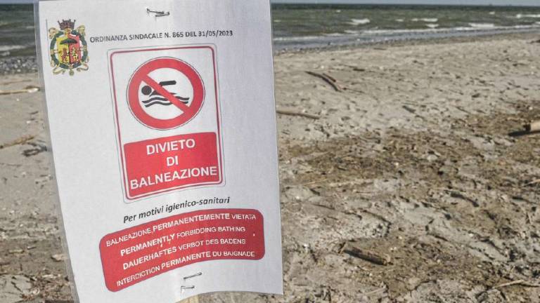 Al mare a Ravenna, l'effetto alluvione frena il turismo Al mare a Ravenna, l'effetto alluvione frena il turismo