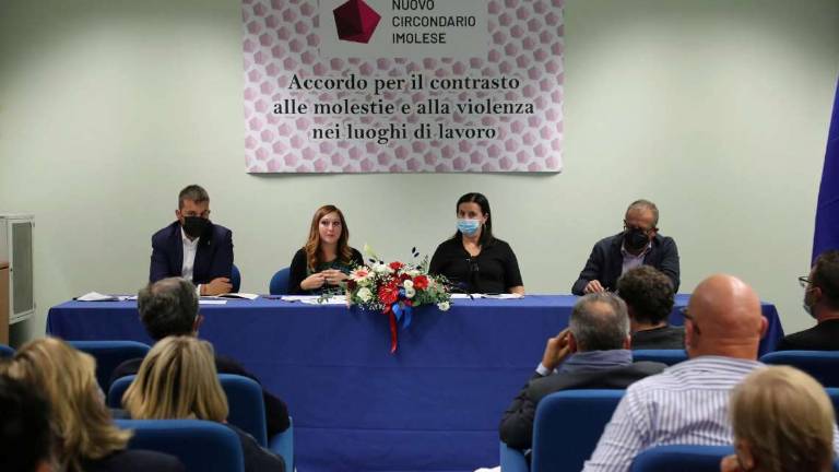 Imola, molestie e violenze sul lavoro un accordo per combatterle Imola, molestie e violenze sul lavoro un accordo per combatterle