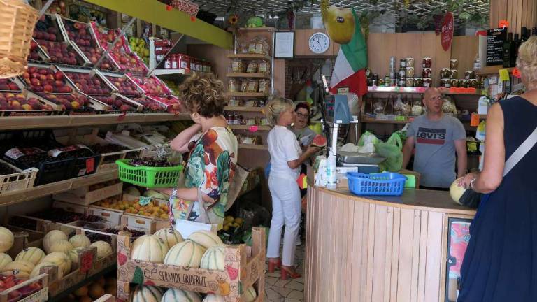 Rimini. Allarme inflazione: stangata da 2.400 euro a famiglia Rimini. Allarme inflazione: stangata da 2.400 euro a famiglia