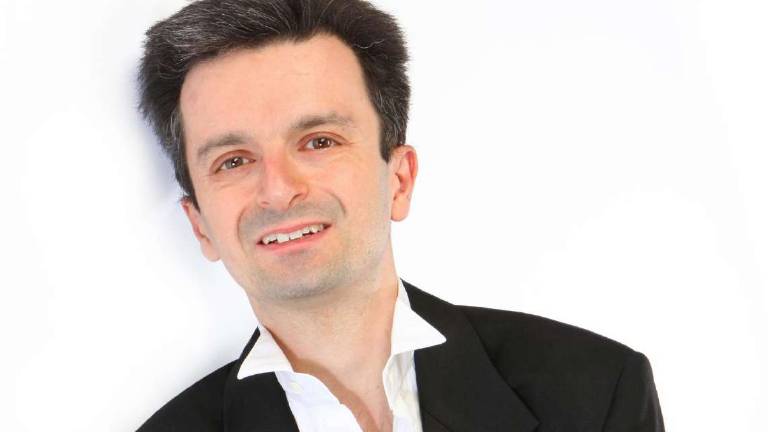 Il pianista Andrea Bacchetti al Mic di Faenza domenica 12 Il pianista Andrea Bacchetti al Mic di Faenza domenica 12