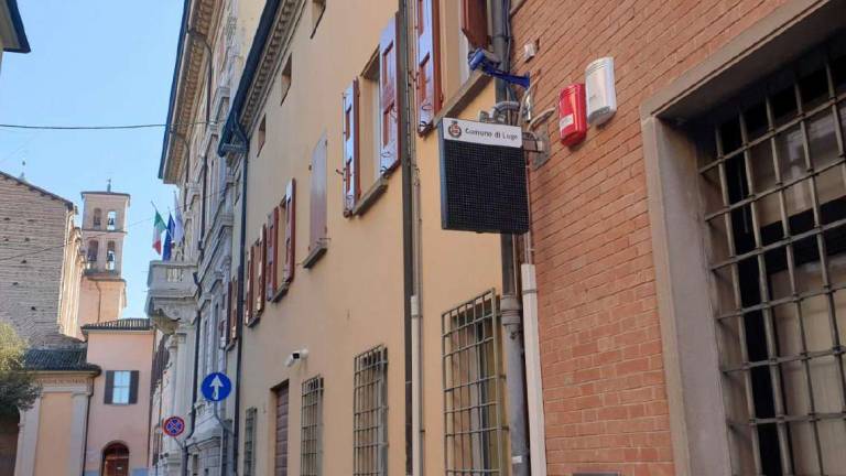 Lugo, pronti cinque varchi con telecamere in centro storico Lugo, pronti cinque varchi con telecamere in centro storico