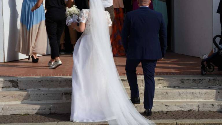 Ravenna, matrimoni in ripresa. Solo il 25% sceglie la chiesa Ravenna, matrimoni in ripresa. Solo il 25% sceglie la chiesa