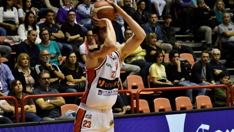 Basket A2: Unieuro, è Radonjic il jolly anti Nardò Basket A2: Unieuro, è Radonjic il jolly anti Nardò
