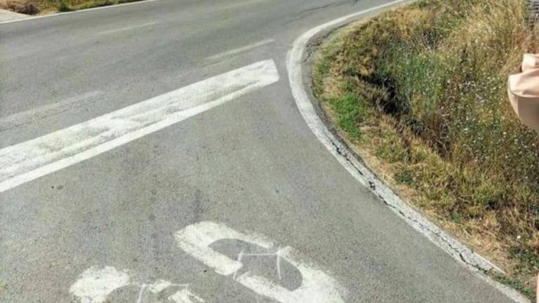 Bellaria Igea Marina. Ciclista tamponato da un'auto pirata Bellaria Igea Marina. Ciclista tamponato da un'auto pirata