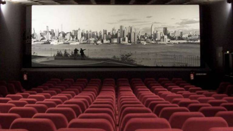Ravenna, cinema vuoti per il virus: incassi calati del 70% Ravenna, cinema vuoti per il virus: incassi calati del 70%