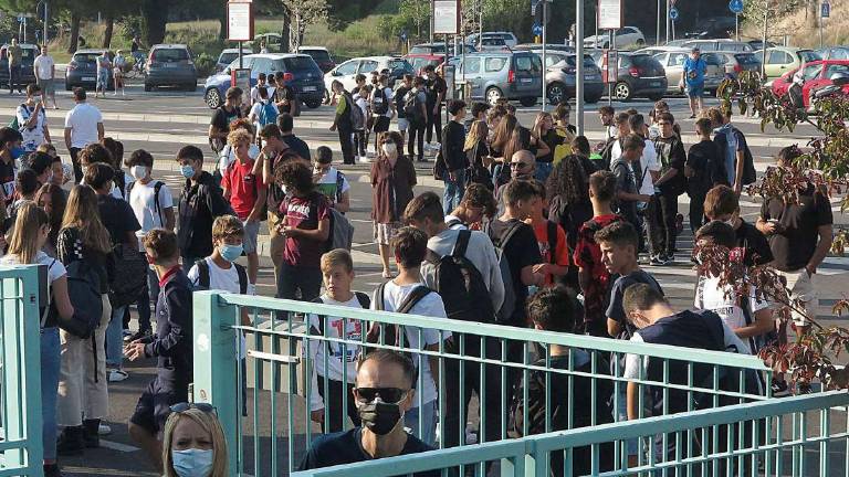 Covid: Rimini, braccio di ferro sulla chiusura delle scuole Covid: Rimini, braccio di ferro sulla chiusura delle scuole