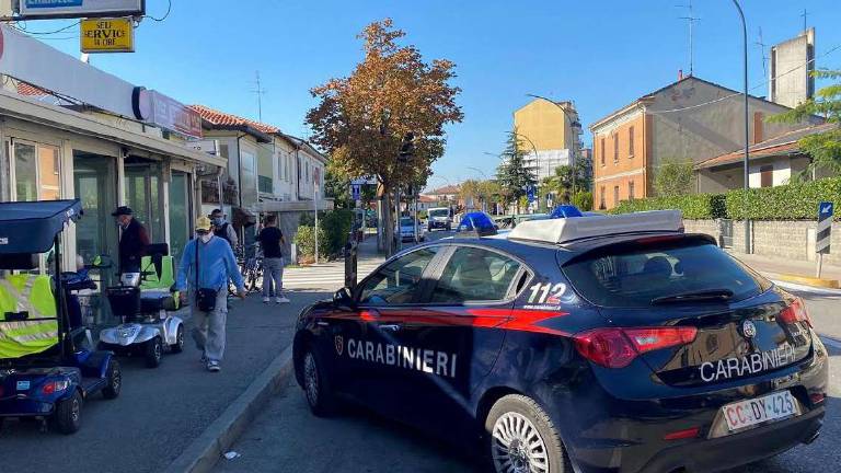 Ravenna, cade per un malore al bar. Fatale il trauma alla testa Ravenna, cade per un malore al bar. Fatale il trauma alla testa