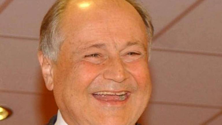 Cesena rende omaggio ad Augusto Calzolari con la rotatoria dell'ippodromo Cesena rende omaggio ad Augusto Calzolari con la rotatoria dell'ippodromo