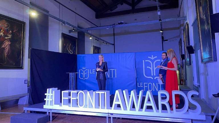 Michela Vecchi del Foro di Rimini premiata come Avvocato dell'Anno Michela Vecchi del Foro di Rimini premiata come Avvocato dell'Anno