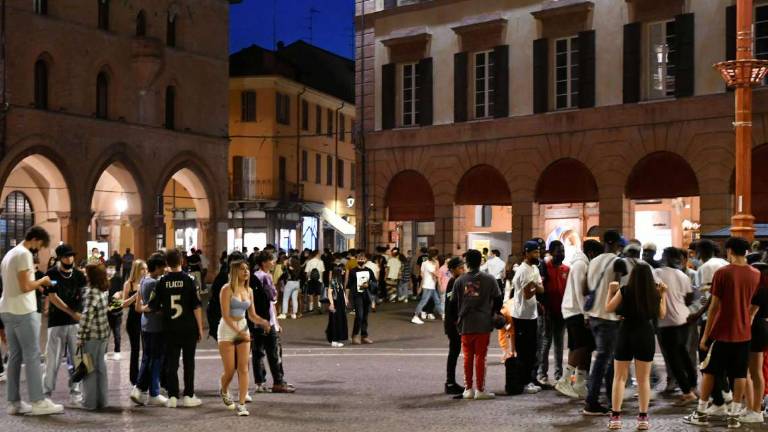 Forlì, il centro si anima il mercoledì sera Forlì, il centro si anima il mercoledì sera