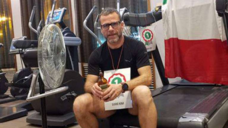 Da Savignano al Guinness: mille km sul tapis roulant in 11 giorni Da Savignano al Guinness: mille km sul tapis roulant in 11 giorni