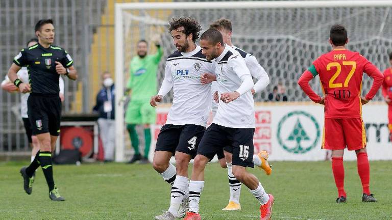 Calcio C, con Di Gennaro in campo è tutto un altro Cesena Calcio C, con Di Gennaro in campo è tutto un altro Cesena