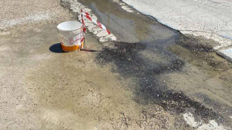 Cesenatico, perdita d'acqua da settimane e proteste Cesenatico, perdita d'acqua da settimane e proteste