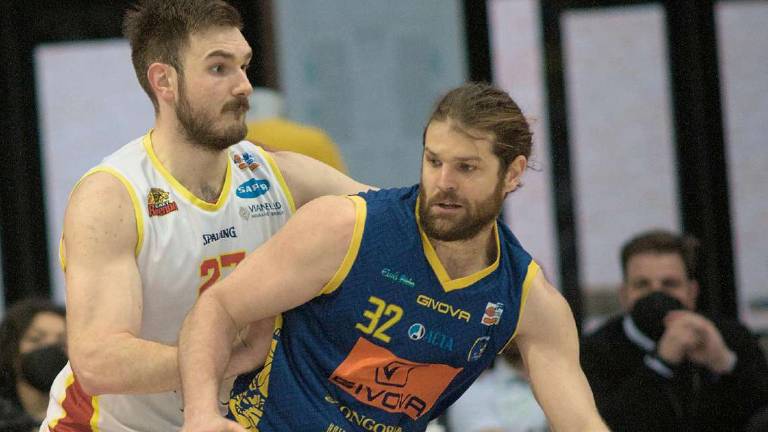 Basket A2, Simioni e la via del derby: Orasì, meno palle perse Basket A2, Simioni e la via del derby: Orasì, meno palle perse