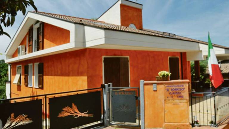 Montiano, quei maltrattamenti in casa famiglia, tra botte, ingiurie e cibo scadente: in cella marito e moglie Montiano, quei maltrattamenti in casa famiglia, tra botte, ingiurie e cibo scadente: in cella marito e moglie