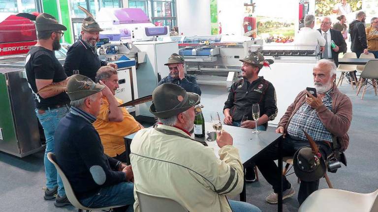 Alpini, ristoranti sotto assedio a Rimini Alpini, ristoranti sotto assedio a Rimini