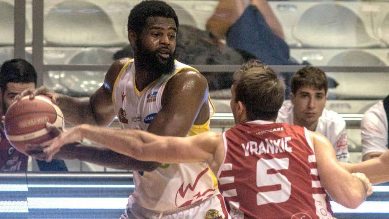 Basket A2, OraSì: ciao Bocconcelli, resta il nodo-Lewis Basket A2, OraSì: ciao Bocconcelli, resta il nodo-Lewis