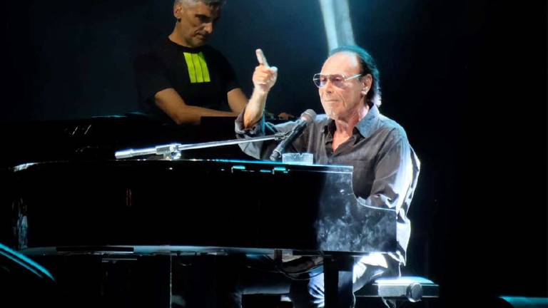 Struggente Venditti a Cattolica, e stasera si replica Struggente Venditti a Cattolica, e stasera si replica
