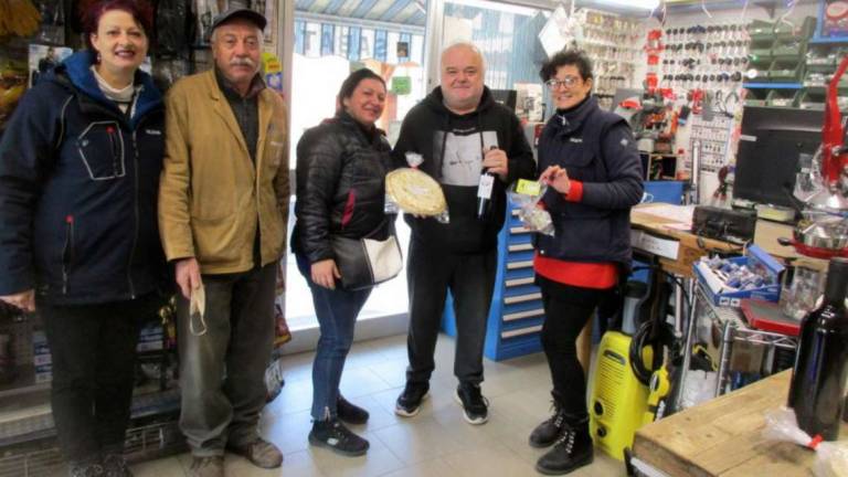Ferramenta de Gag a Longiano: la gestione compie 35 anni Ferramenta de Gag a Longiano: la gestione compie 35 anni