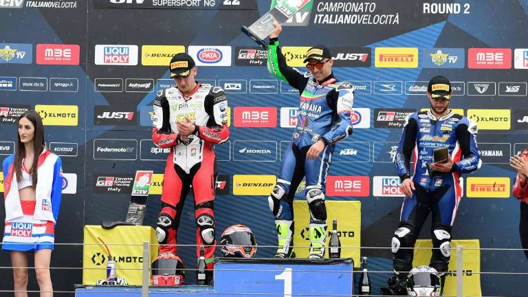 Moto, Civ: l'eterno Roccoli trionfa a Vallelunga in Supersport Moto, Civ: l'eterno Roccoli trionfa a Vallelunga in Supersport