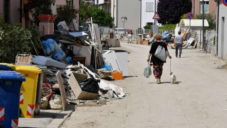 Forlì, rimossi già 110mila metri cubi di rifiuti: Una quantità pazzesca Forlì, rimossi già 110mila metri cubi di rifiuti: Una quantità pazzesca